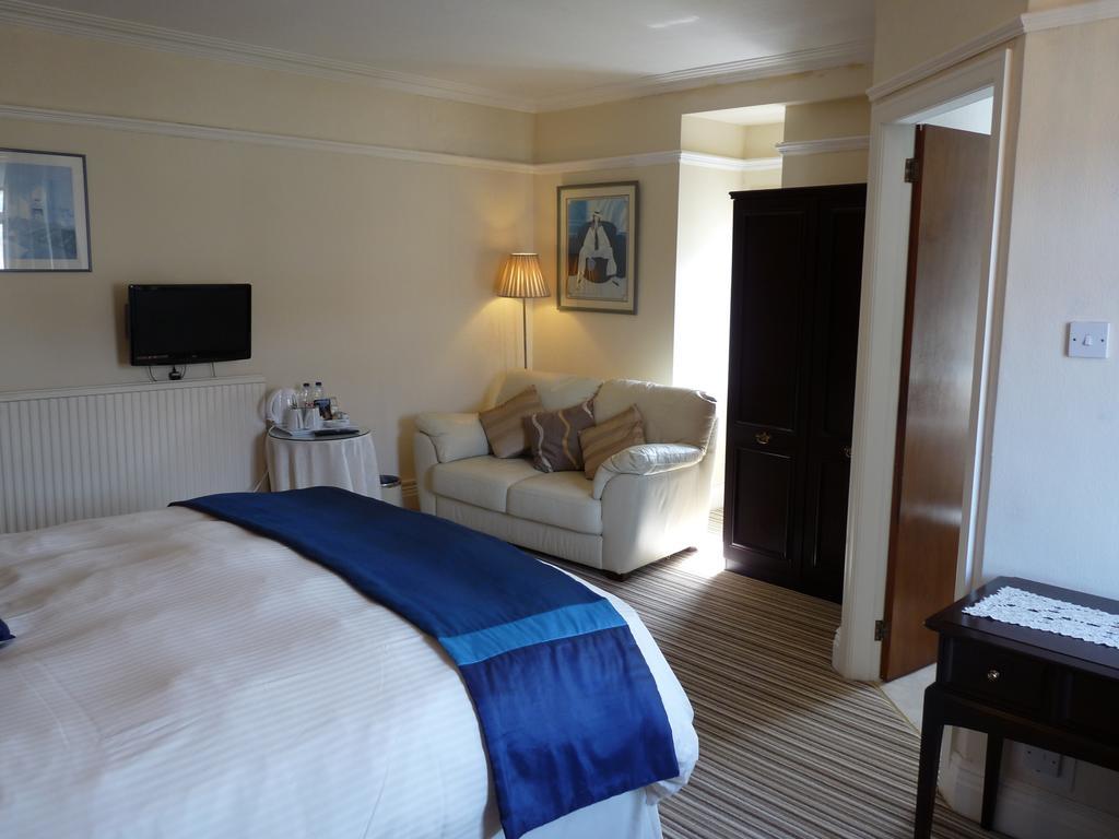 Cornerways Guest House Llandudno Exterior photo